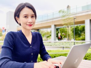 女性